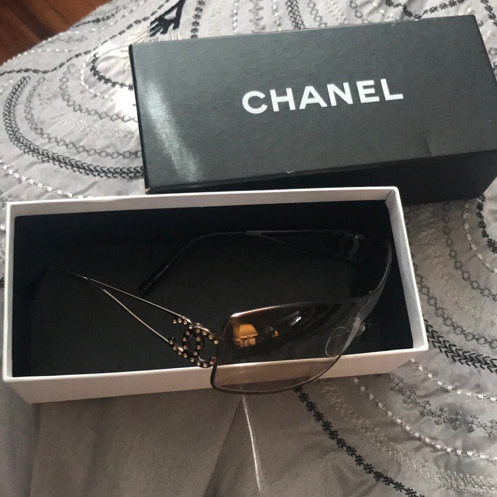CHANEL